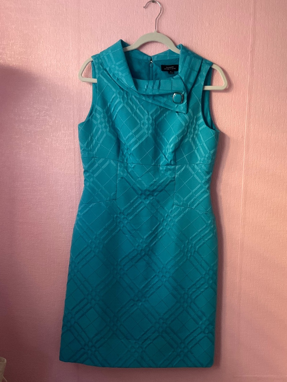 Tahari ASL Teal Textured Sleeveless Sheath Dress with Buckle Collar